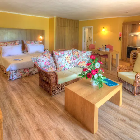 Quinta Splendida Wellness & Botanical Garden Hotel 4*