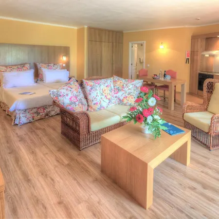 Отель Quinta Splendida Wellness & Botanical Garden 4*